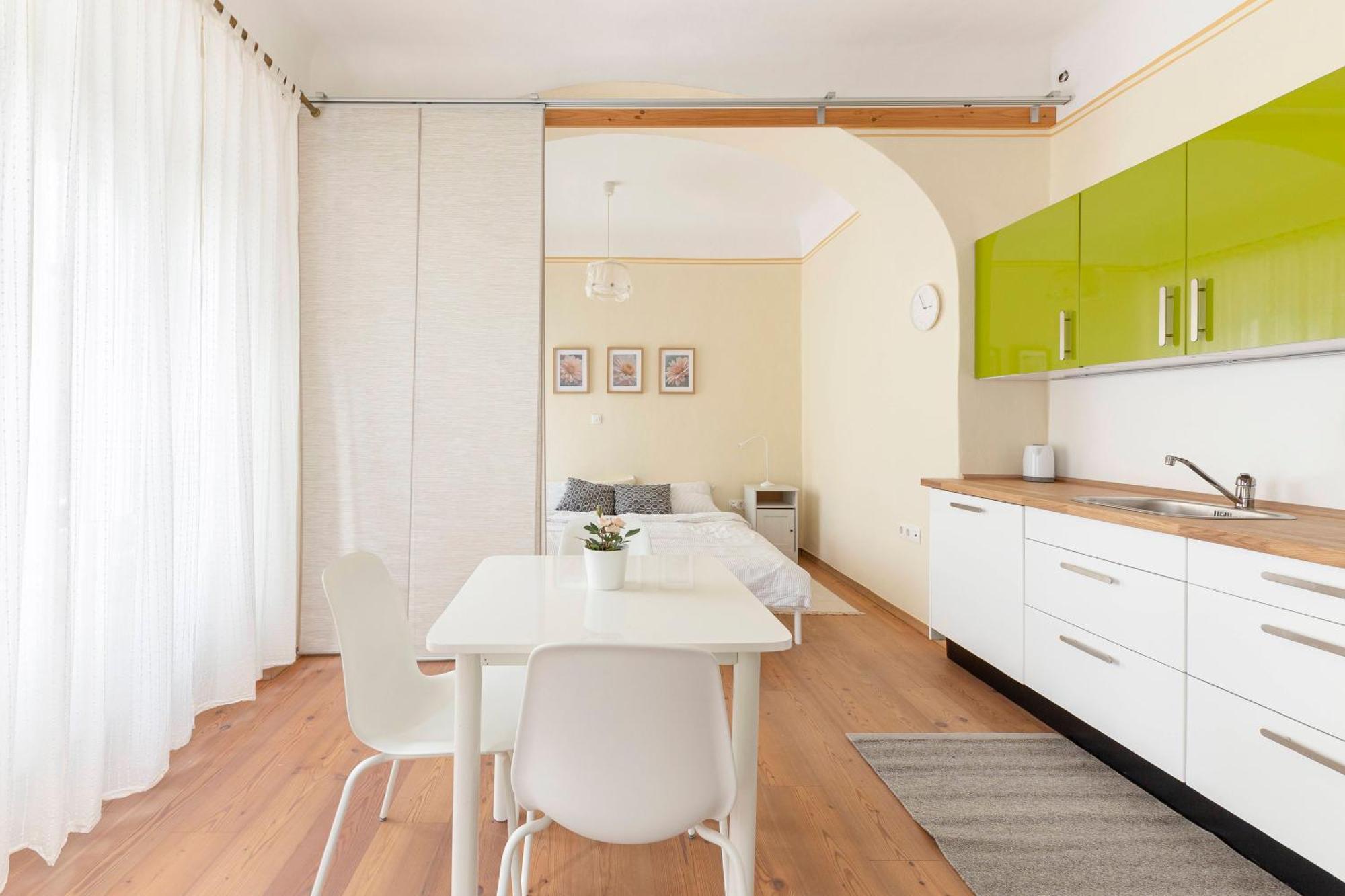 By The Walnut Tree Apartamento Liubliana Exterior foto