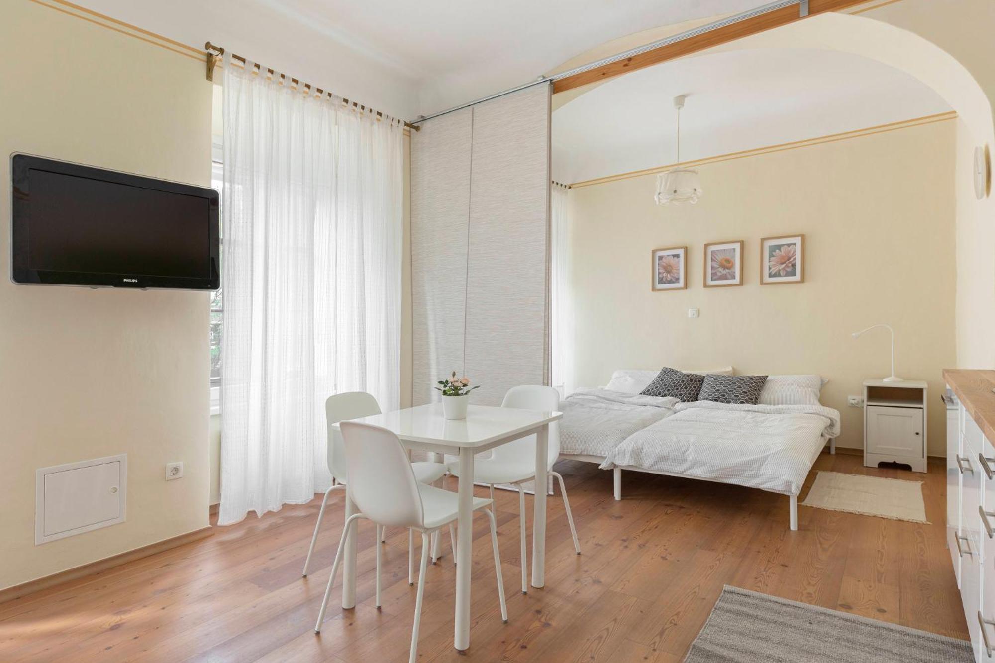 By The Walnut Tree Apartamento Liubliana Exterior foto